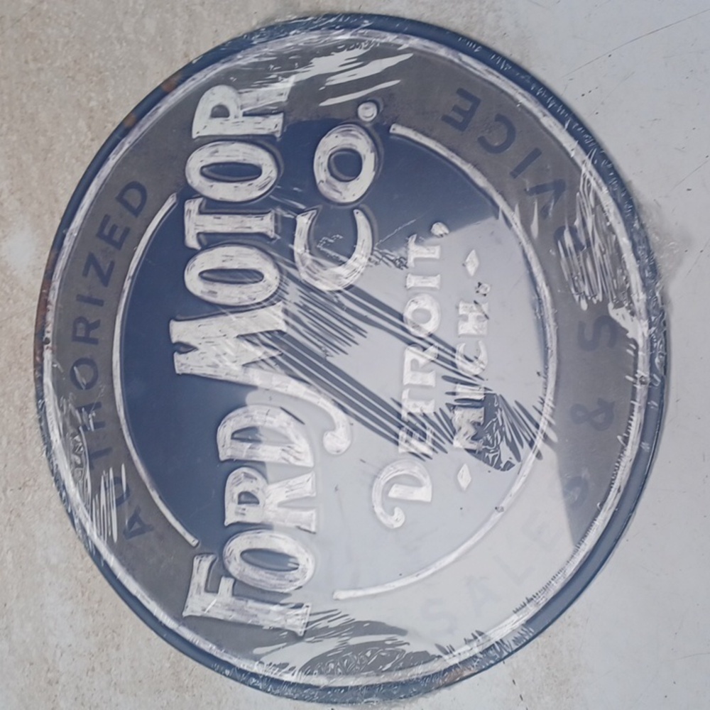 FORD MOTOR COMPANY TIN SIGN